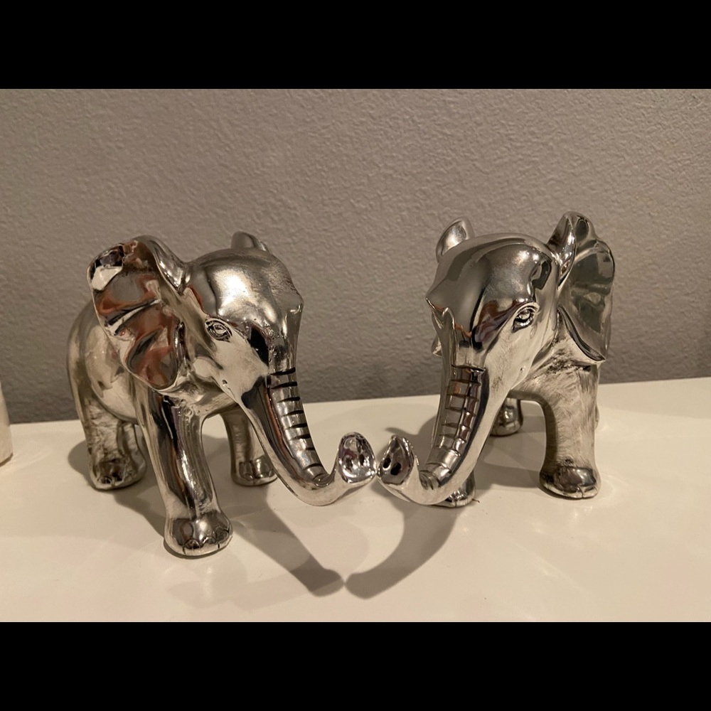 Pottery Barn Kids Antique Elephant Book Ends